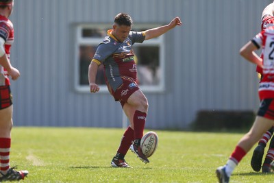 100525 - Llanelli Wanderers v Gorseinon - Admiral Championship West -