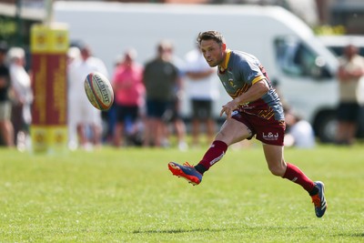 100525 - Llanelli Wanderers v Gorseinon - Admiral Championship West -