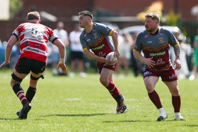 100525 - Llanelli Wanderers v Gorseinon - Admiral Championship West -