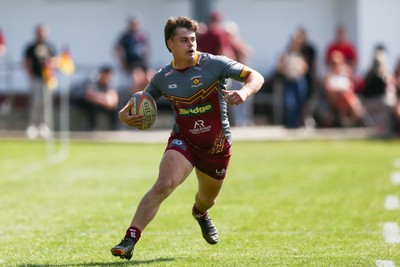 100525 - Llanelli Wanderers v Gorseinon - Admiral Championship West -