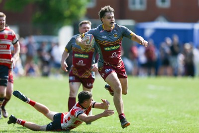 100525 - Llanelli Wanderers v Gorseinon - Admiral Championship West -