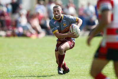 100525 - Llanelli Wanderers v Gorseinon - Admiral Championship West -