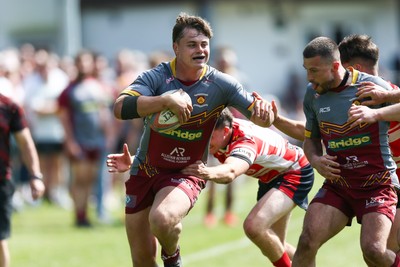 100525 - Llanelli Wanderers v Gorseinon - Admiral Championship West -