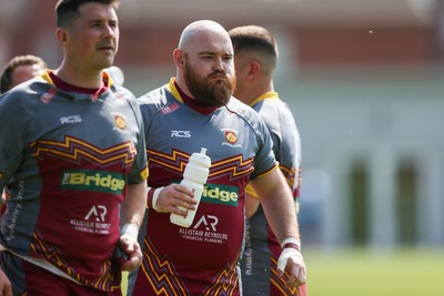 100525 - Llanelli Wanderers v Gorseinon - Admiral Championship West -
