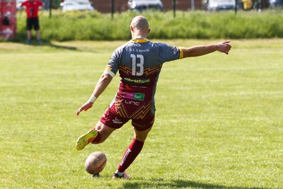 100525 - Llanelli Wanderers v Gorseinon - Admiral Championship West -