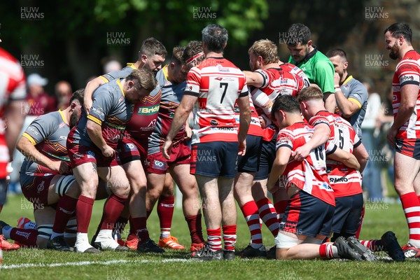 100525 - Llanelli Wanderers v Gorseinon - Admiral Championship West -