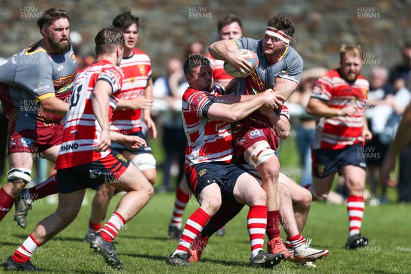 100525 - Llanelli Wanderers v Gorseinon - Admiral Championship West -