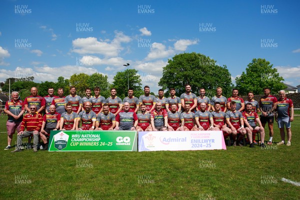 100525 - Llanelli Wanderers v Gorseinon - Admiral Championship West - Llanelli Wanderers RFC team photo before the match
