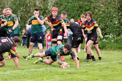 020526 - Llangadog v Cefneithin - Admiral National League 4 West B - Cefneithin score a try
