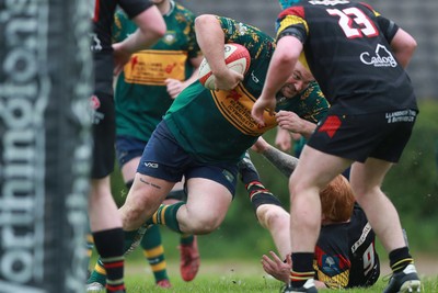 020526 - Llangadog v Cefneithin - Admiral National League 4 West B - Cefneithin attack
