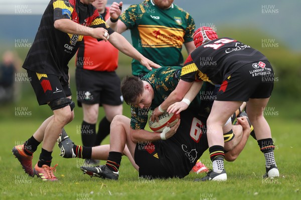 020526 - Llangadog v Cefneithin - Admiral National League 4 West B - Cefneithin on the attack