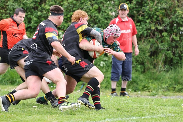 020526 - Llangadog v Cefneithin - Admiral National League 4 West B - Cefneithin score a try 
