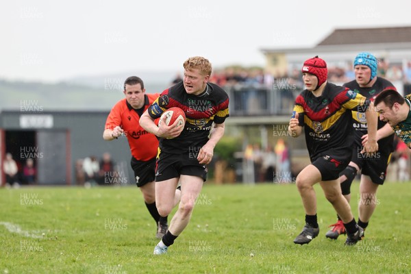 020526 - Llangadog v Cefneithin - Admiral National League 4 West B - Llangadog score a try