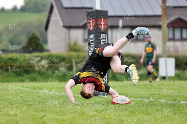 020526 - Llangadog v Cefneithin - Admiral National League 4 West B - Llangadog score a try