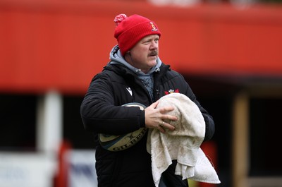 061225 - Llangennech v Brecon - WRU Premiership - Llangennech RFC Head Coach Ian Jones
