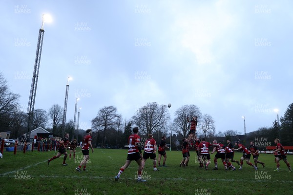 061225 - Llangennech v Brecon - WRU Premiership - Line out