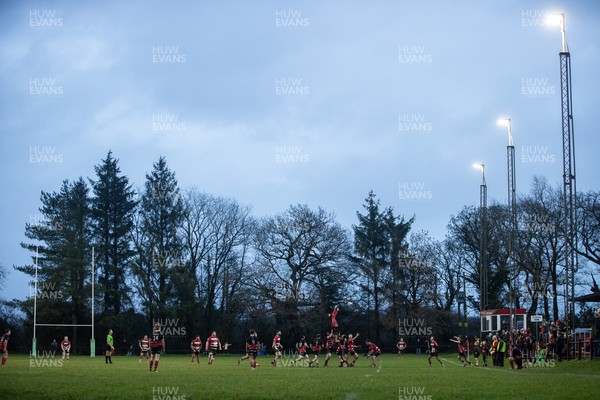 061225 - Llangennech v Brecon - WRU Premiership - Line out