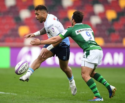 020421 - London Irish v Cardiff Blues - European Rugby Challenge Cup - Willis Halaholo of Cardiff Blues chips through