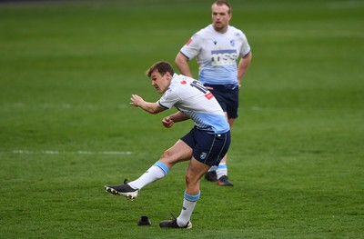 020421 - London Irish v Cardiff Blues - European Rugby Challenge Cup - Jarrod Evans of Cardiff Blues kicks at goal