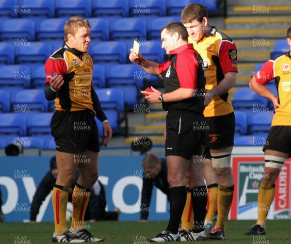 12.01.08  London Irish vs. Newport Gwent Dragons, Heineken Cup, Pool 1. Madjeski Stadium, Reading.    Paul Emerick gets 10 minutes in the sin-bin from referee Peter Allan.    