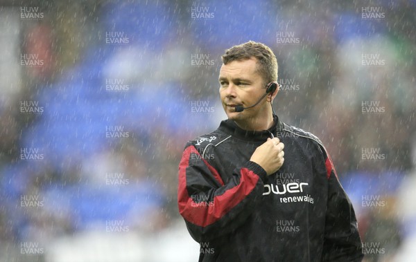 02.11.08 ... London Irish v Ospreys, EDF Energy Cup - Ospreys coach Sean Holley 