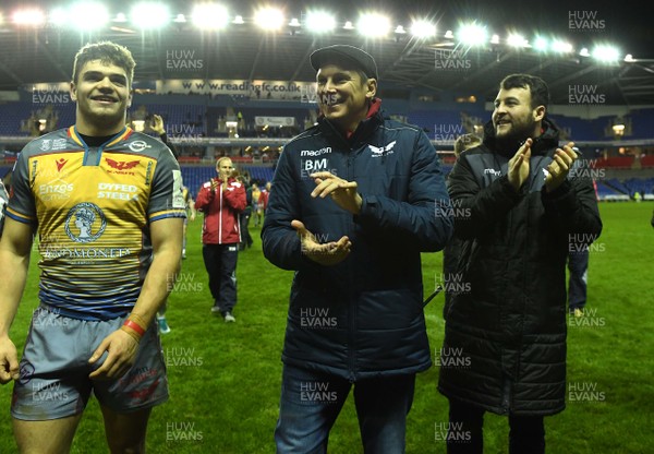 180120 - London Irish v Scarlets - European Rugby Challenge Cup - Scarlets head coach Brad Mooar at the end of the game