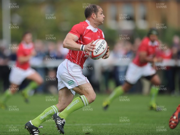 130512 - London Welsh v Bedford Blues - Championship Play-Off Semi Final -Gordon Ross of London Welsh