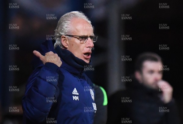 160221 - Luton Town v Cardiff City - Sky Bet Championship - Cardiff City manager Mick McCarthy shouts instructions to his team from the technical area