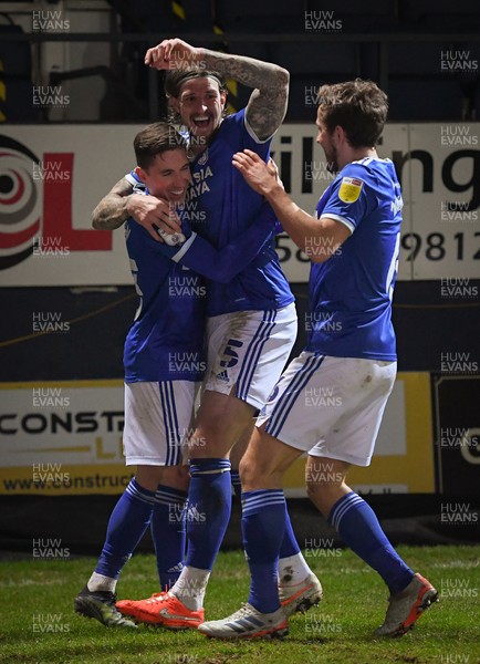 160221 - Luton Town v Cardiff City - Sky Bet Championship - Harry Wilson of Cardiff City celebrates scoring his side's first goal with Aden Flint and Will Vaulks