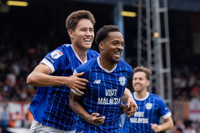 230825 - Luton Town v Cardiff City - Sky Bet League 1 - Cardiff City’s Chris Willock celebrates scoring his sides first goal with Cardiff City’s Rubin Colwill