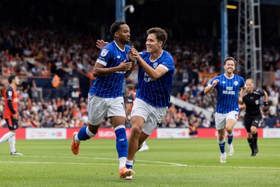 230825 - Luton Town v Cardiff City - Sky Bet League 1 - Cardiff City’s Chris Willock celebrates scoring his sides first goal with Cardiff City’s Rubin Colwill