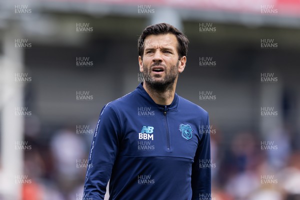 230825 - Luton Town v Cardiff City - Sky Bet League 1 - Cardiff City Manager Brian Barry Murphy 