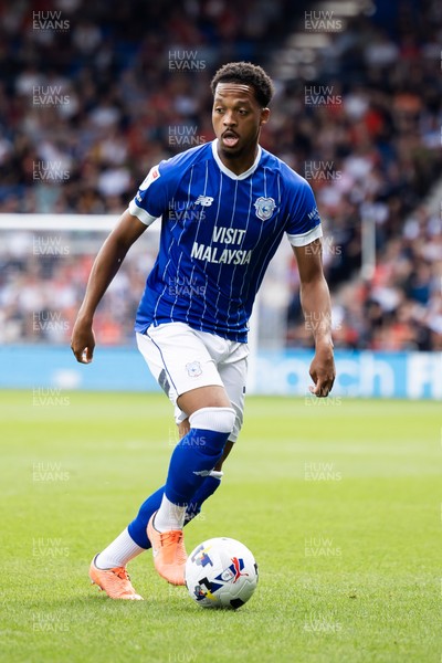 230825 - Luton Town v Cardiff City - Sky Bet League 1 - Cardiff City’s Chris Willock 