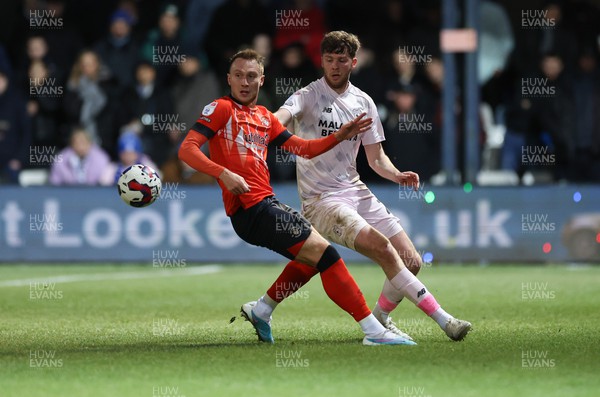 310123 - Luton Town v Cardiff City, EFL Sky Bet Championship - Jack Simpson of Cardiff City and Cauley Woodrow of Luton Town compete for the ball