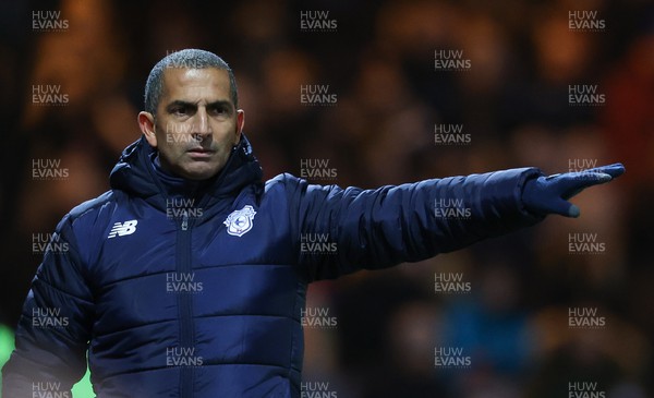 310123 - Luton Town v Cardiff City, EFL Sky Bet Championship - New Cardiff City manager Sabri Lamouchi reacts during the match