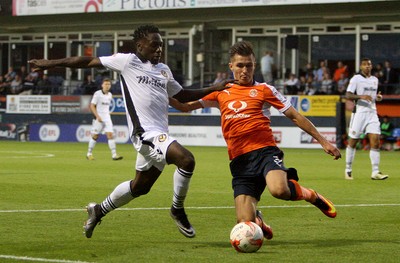 160816 - Luton Town vs Newport County - SKY Bet League 2 -Jordan Green of Newport and Dan Potts of Luton