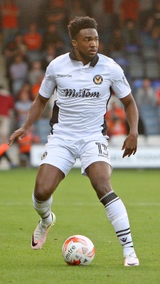 160816 - Luton Town vs Newport County - SKY Bet League 2 -Marlon Jackson of newport in action