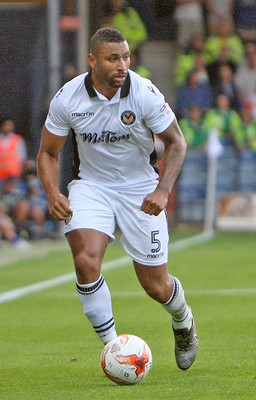 160816 - Luton Town vs Newport County - SKY Bet League 2 -Jamie Turley of Newport in action