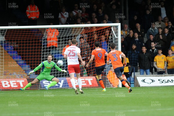 30092017 - Luton Town v Newport County - Sky Bet League Two Danny Hylton scores his second and Luton's third from the penalty spot 