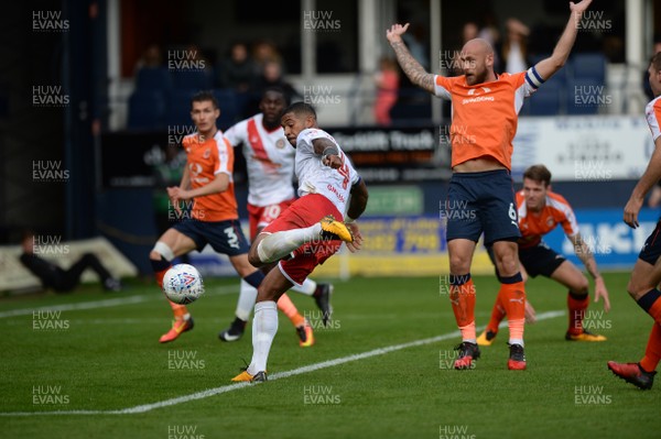 30092017 - Luton Town v Newport County - Sky Bet League Two Joss Labadie pulls one back for Newport 