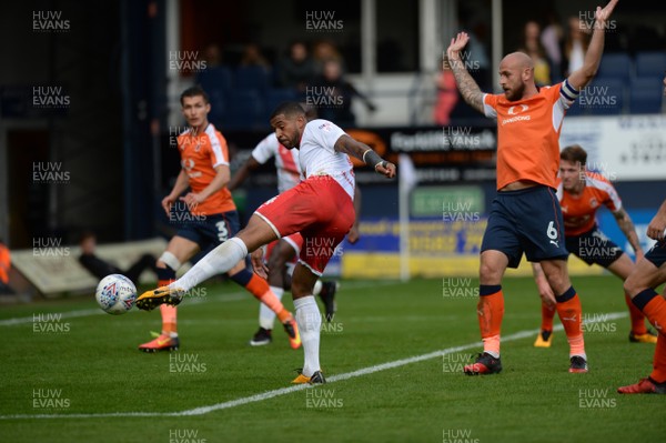 30092017 - Luton Town v Newport County - Sky Bet League Two Joss Labadie pulls one back for Newport 