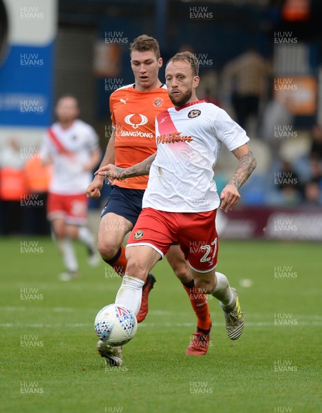 30092017 - Luton Town v Newport County - Sky Bet League Two Sean Rigg of Newport 