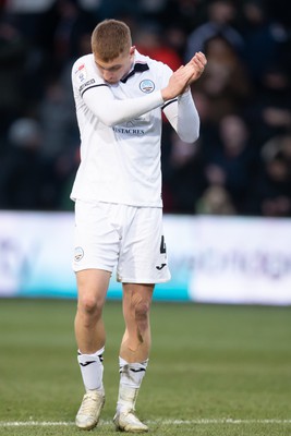 040323 - Luton Town v Swansea City - Sky Bet Championship - Jay Fulton of Swansea City applauds the fans