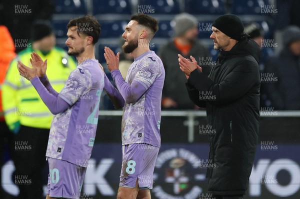 071224 Luton Town v Swansea City, EFL Sky Bet Championship - Liam Cullen of Swansea City, Matt Grimes of Swansea City and Swansea City head coach Luke Williams at the end of the match