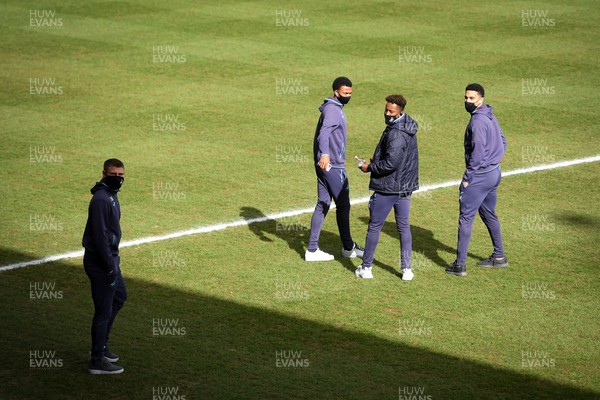 130321 - Luton Town v Swansea City - Sky Bet Championship - Swansea City players out on the pitch before the game