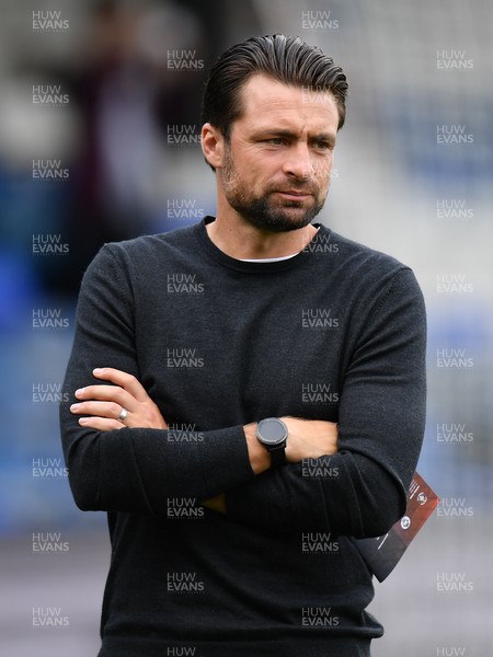 180921 - Luton Town v Swansea City - Sky Bet Championship - Swansea City manager Russell Martin