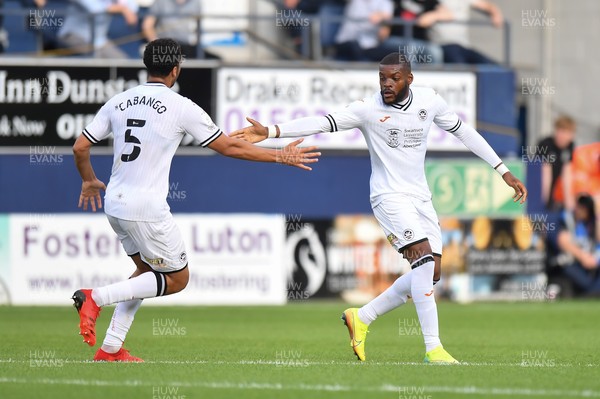 180921 - Luton Town v Swansea City - Sky Bet Championship - Olivier Ntcham of Swansea City celebrates scoring his side's second goal with Ben Cabango