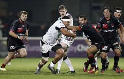 221016 - Lyon v Ospreys - European Rugby Challenge Cup -Josh Matavesi of Ospreys is tackled by Thibaut Regard of Lyon