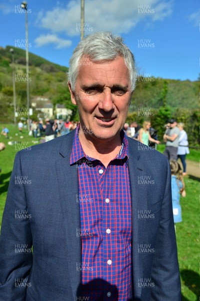 220417 - Machen - v - Beaufort - Welsh National League Division 3 East B - WRU Chairman Gareth Davies