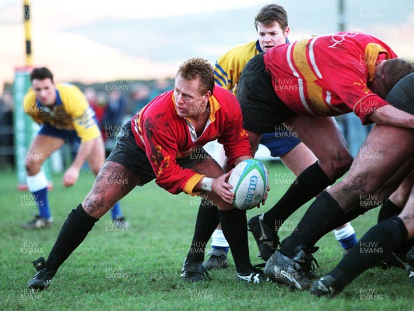 261295 - Maesteg v Bridgend - Kevin Ellis of Maesteg feeds the ball